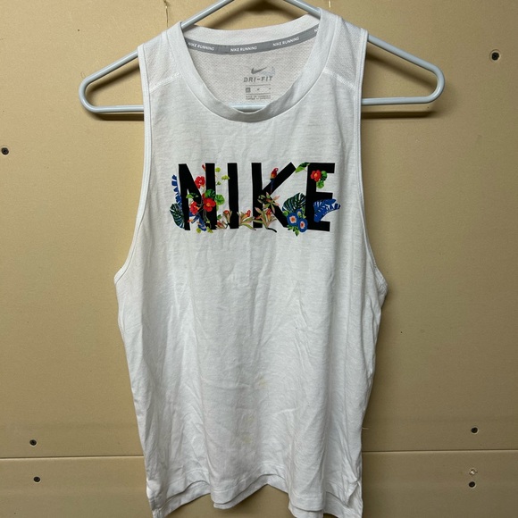 2/$30⚡️- SHIRT | Women’s Nike shirt size medium (fits small) - Picture 1 of 4